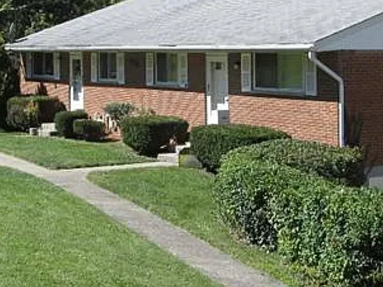 14 Viewpoint Dr #W — Photo 1