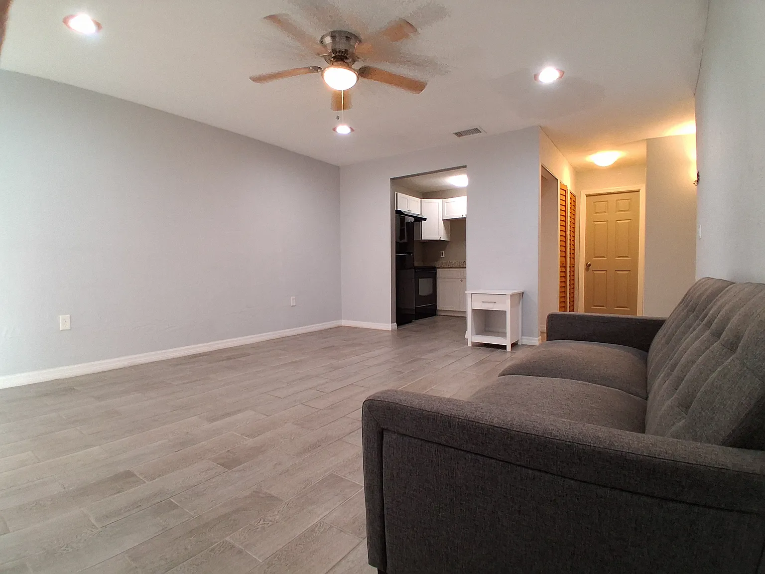 1 bed, 643 sqft, $1,100 — Photo 4