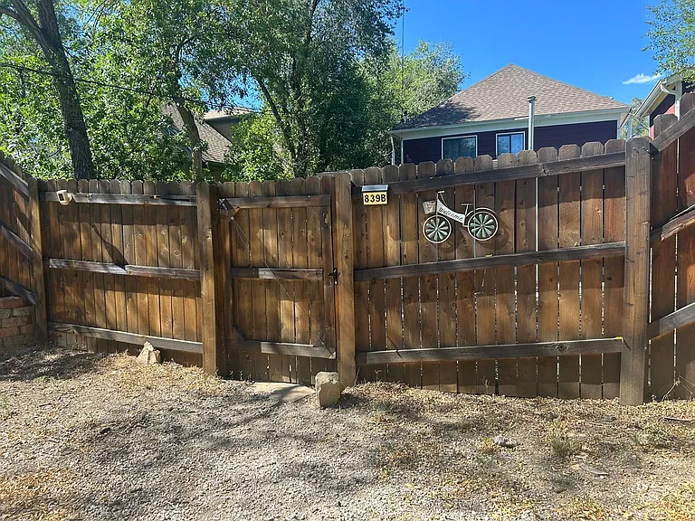 839 E Costilla St #B — Photo 14