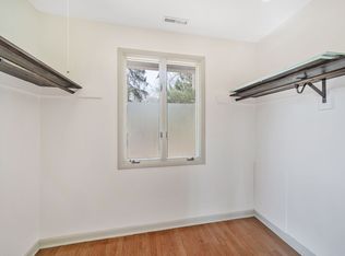 1033 Hart Rd, Towson, MD 21286