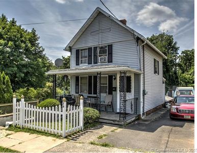 76 Bowen St, Hamden, CT, 06514