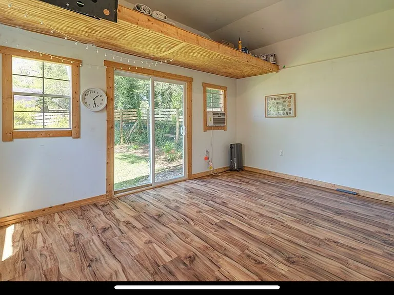 102 Middlemont Ave — Photo 13