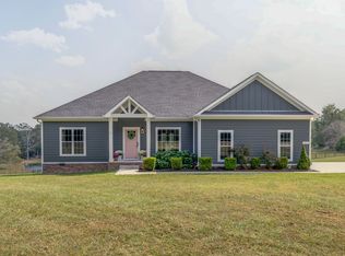 1036 Myatt Loop Rd, Burns, TN 37029