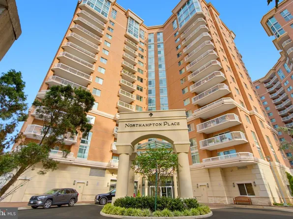 3101 N Hampton Dr APT 704, Alexandria, VA 22302