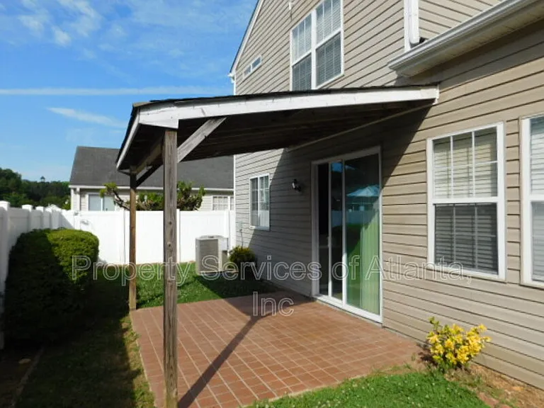 311 Windcroft Cir NW — Photo 23