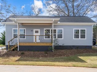 304 Verner St, Walhalla, SC 29691