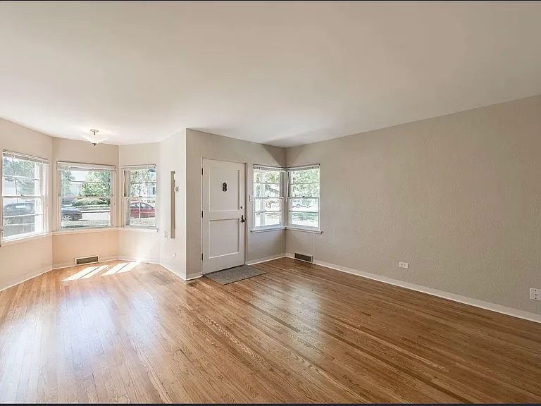 2636 S Marion St — Photo 5