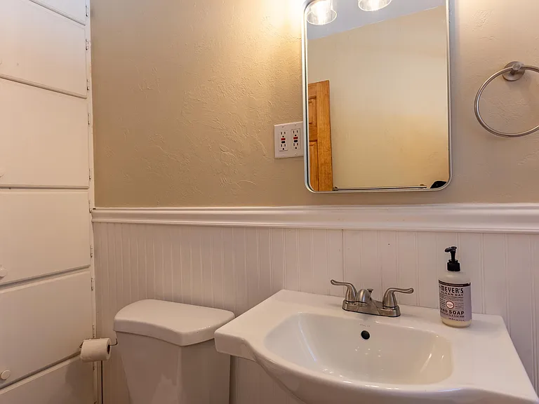 1810 Shenandoah Dr — Photo 21
