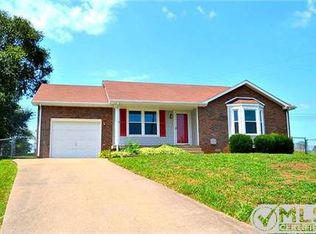 202 Bradley Ct, Clarksville, TN 37043
