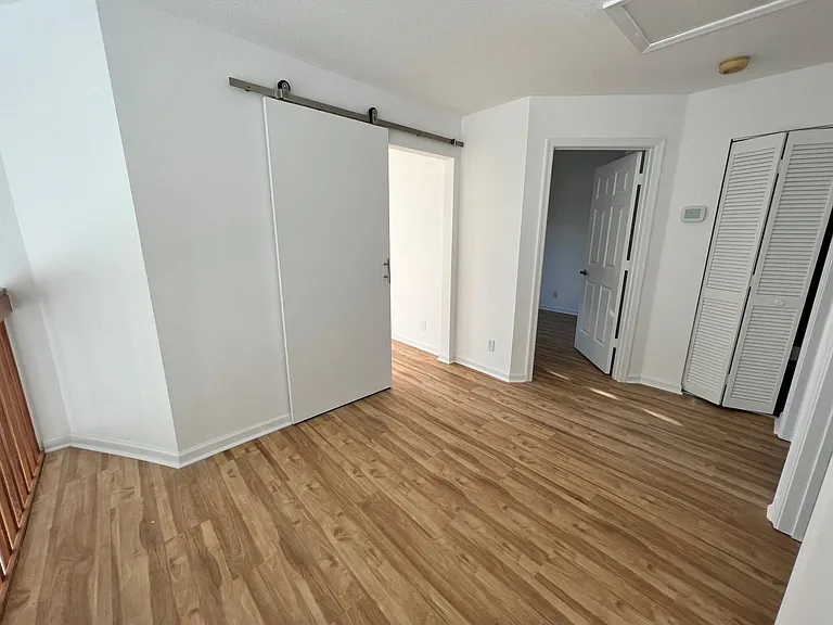 8501 Windy Cir — Photo 15
