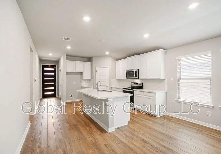 1220 Ella Xing — Photo 11