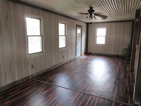 5th image of 509 Brotherton Ln