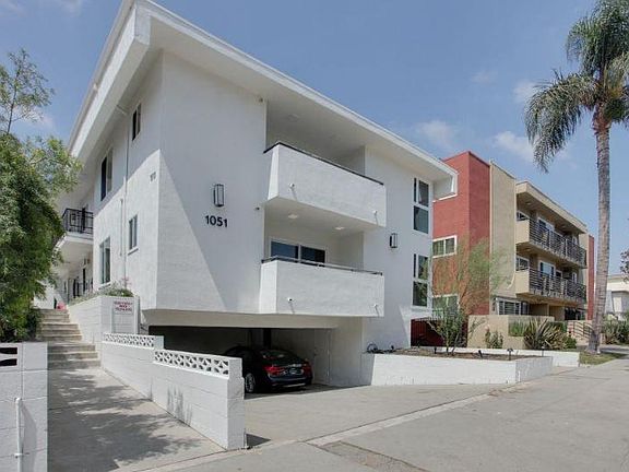 2nd image of 1051 S Sherbourne Dr