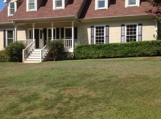 24 Pine Ct, Carrollton, GA 30117