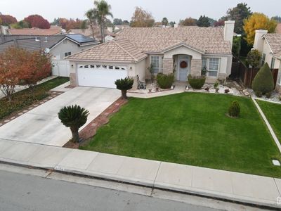 8608 Mainsail Dr, Bakersfield, CA, 93312