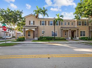 17099 SW 94th Way, Miami, FL 33196