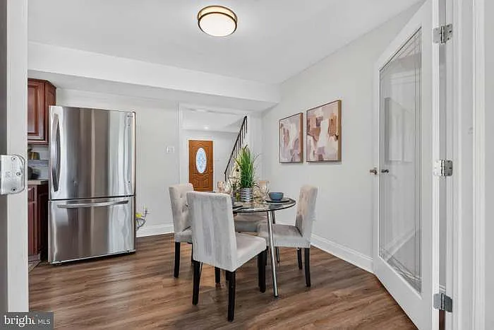 5 bed, 1975 sqft, $4,500 — Photo 3
