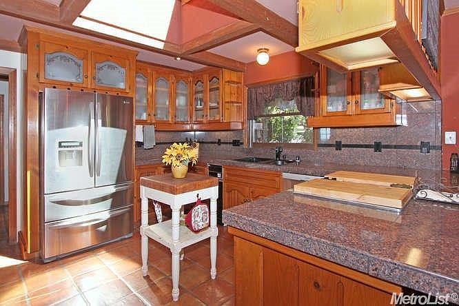 1st image of 5101 Oak Leaf Cir