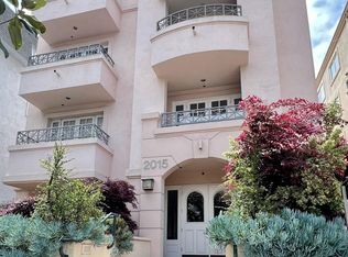 2015 S Beverly Glen Blvd APT 301, Los Angeles, CA 90025