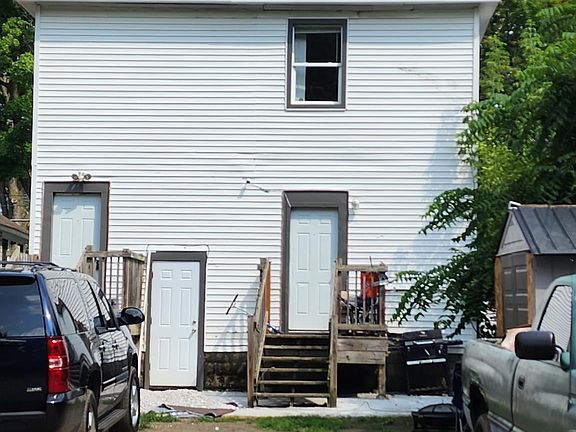 2nd image of 935 Muskegon Ave NW #2