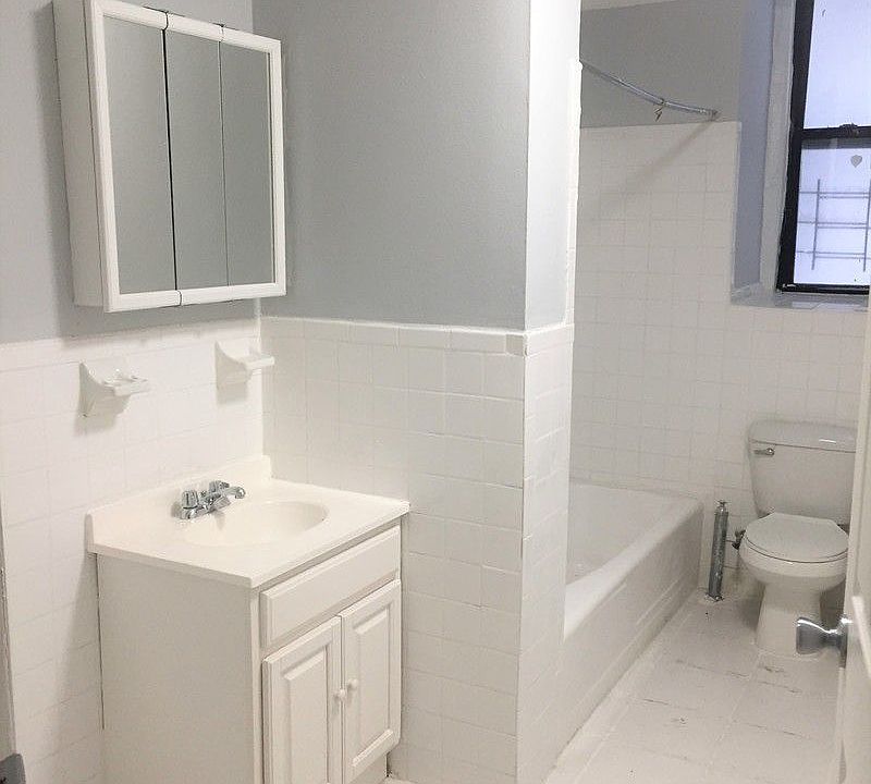 2nd image of 1521 Sheridan Ave APT C23