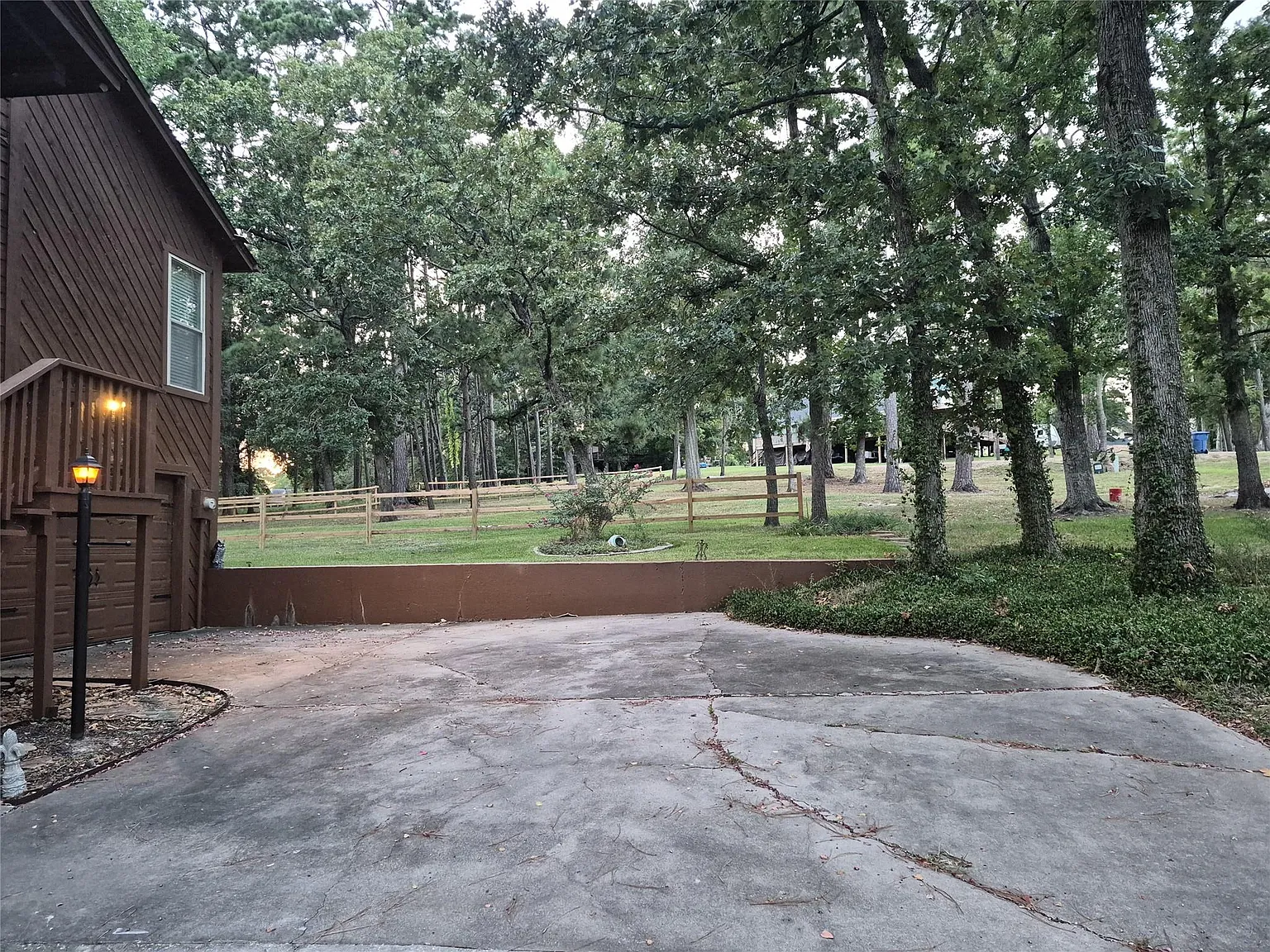 3 bed, 2.0 bath, 1622 sqft, $2,200 — Photo 4