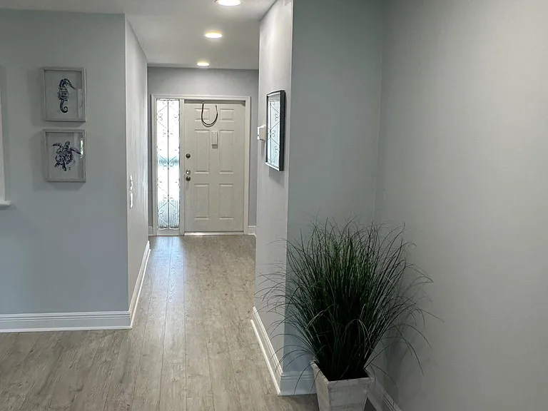 65 Pelican Pointe Dr #202 — Photo 9