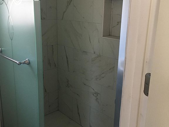 4th image of 2947 W 2nd Ave