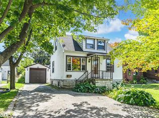 85 Tyler St, Aurora, ON L4G 2N4