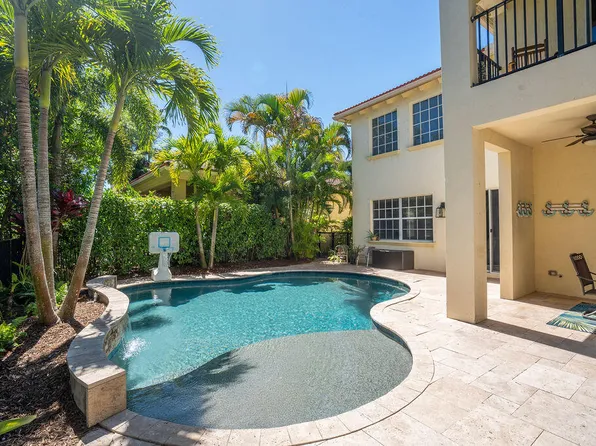 1044 Vintner Boulevard, Palm Beach Gardens, FL 33410