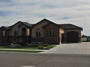 2493 W 1775 S, West Haven, UT 84401