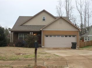 832 Berkshire Ct, Auburn, AL 36832