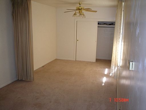 2nd image of 221 Vine St APT B