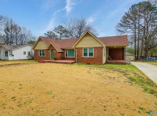 706 Somerville Rd SE, Decatur, AL 35601