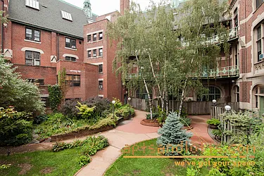 Rented by aptsandlofts.com