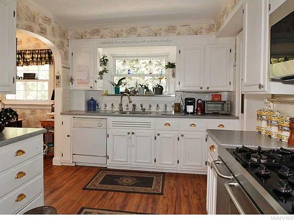 5th image of 46 Smallwood Dr