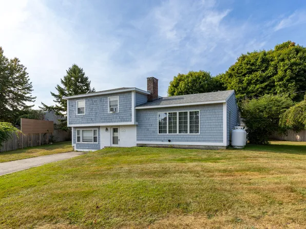 26 Stewart Street, Wells, ME 04090