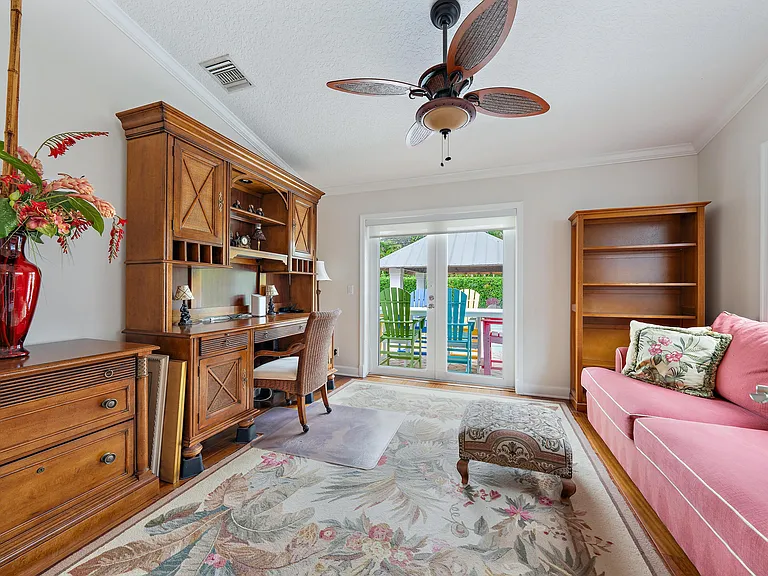 5751 Pennock Point Rd — Photo 12