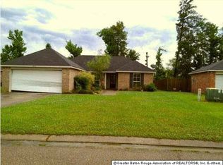 10028 Park Ridge Dr, Denham Springs, LA 70706