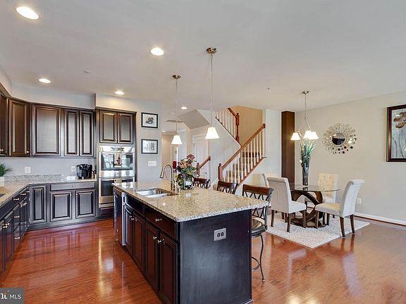 Chef's Kitchen - Ready for Entertaining