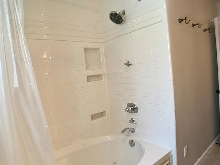 9634 Fairdale Ln — Photo 18