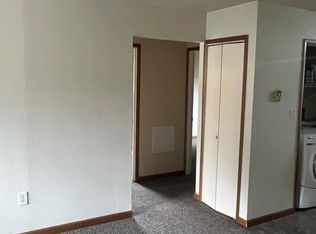 409 Phillips St APT 3, Old Forge, PA 18518