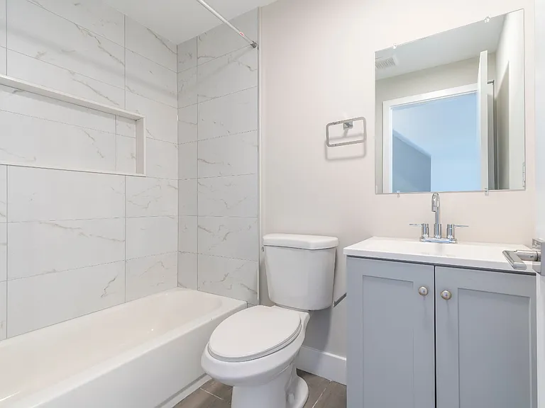 429 W York St #2 — Photo 6
