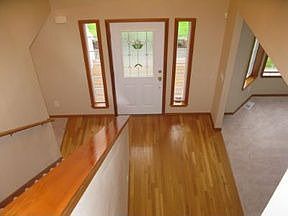 5th image of 2020 Kempton St SE