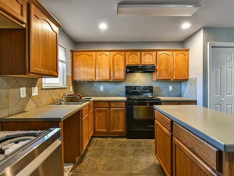 5303 Western Swing Ct — Photo 12
