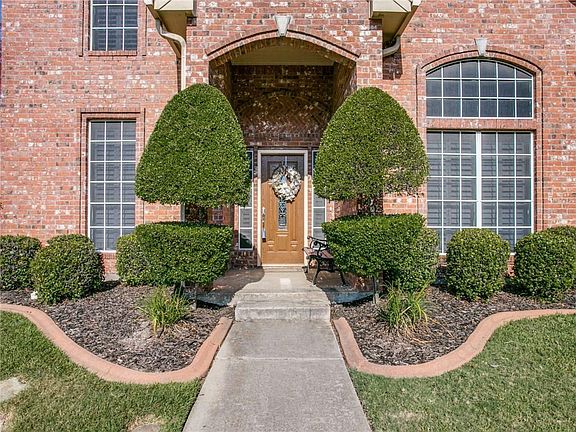3rd image of 1639 Oak Creek Dr