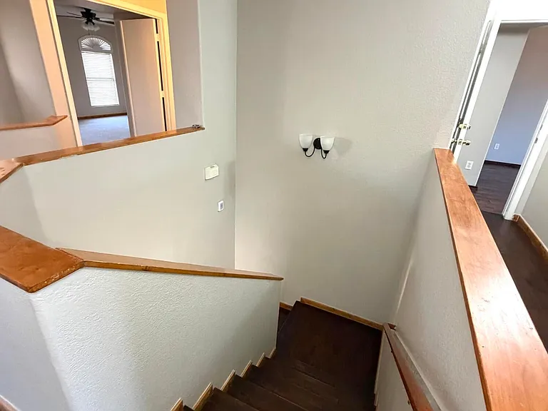 3002 S 92nd Cir — Photo 25