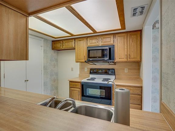 4th image of 813 Signal Ridge Pl Building 813