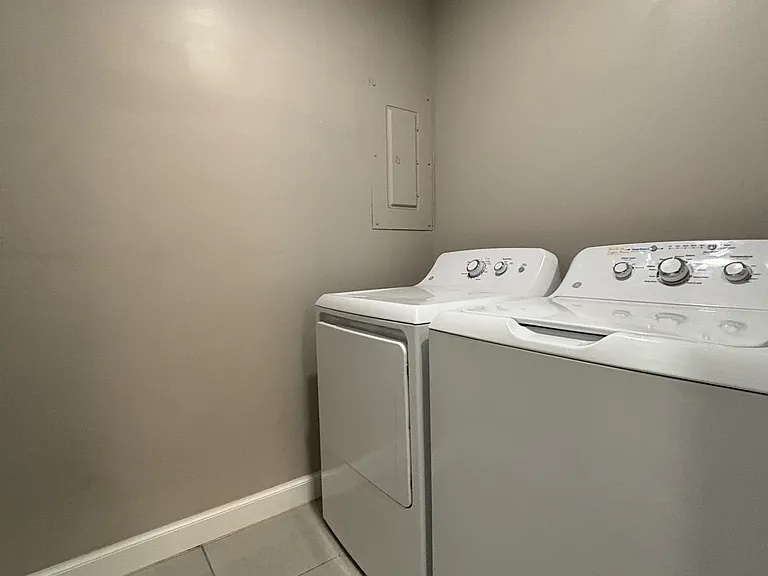1014 Ursula St — Photo 20