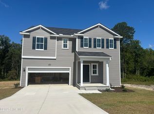 253 Happy Trail Rd, Aberdeen, NC 28315